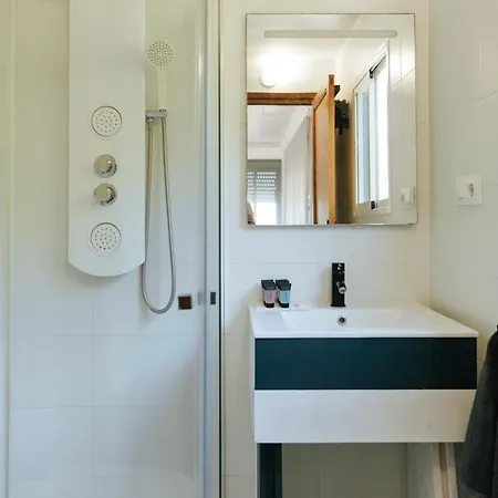 Aqua House Pensjonat 2*