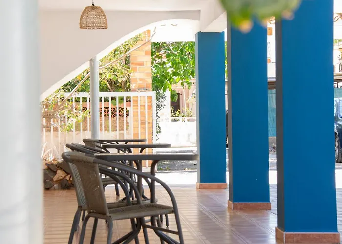 Aqua House 2*